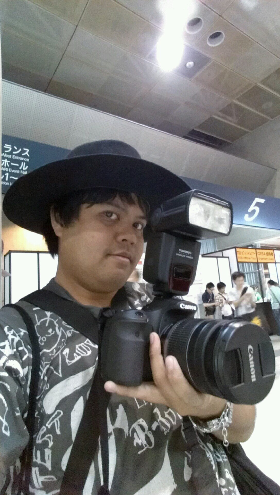 An Australian who used to live in Japan 🇯🇵 日本に住んでいました。ぼくは英語の先生でした。オーストラリアを帰りました。でも、ぼくのまだ日本語を練習しています! 電流:トラベルライフスタイルコンシェルジェやフリーランスカメラマン 🇦🇺 🇵🇭
