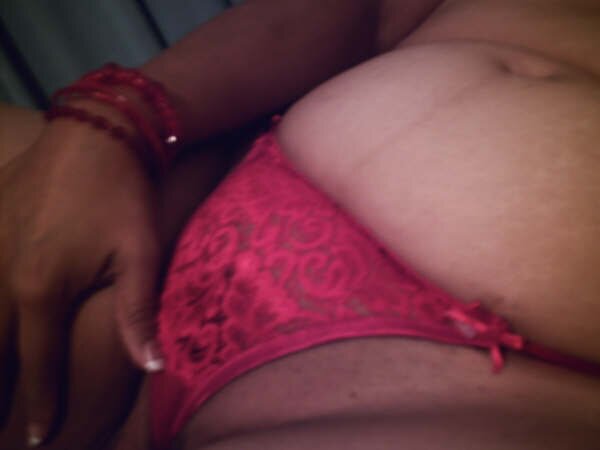 Hola!!

Mujer casada y muy cachonda dispuesta a intercambiar mi material al correo: rodfany@hotmail.com

Pido discreción, Saludos a Todos!!