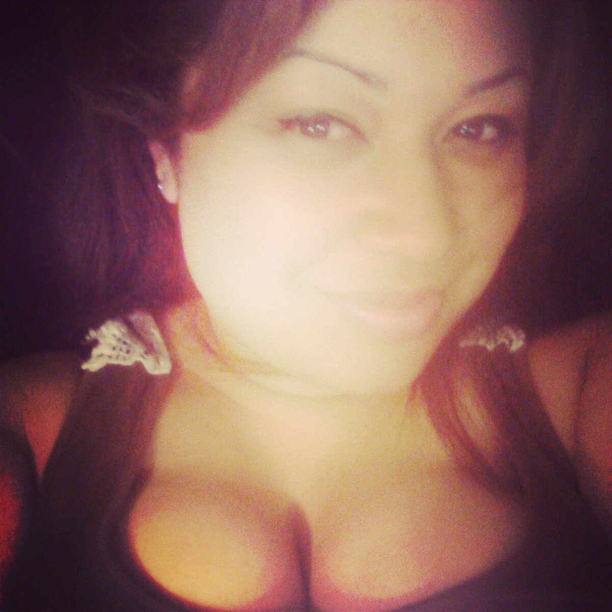 Mahealuv's profile picture. If you can make me laugh, we're friends for life:)....Good Vibes, iLL Thoughts!