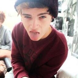 Si je te follow, follow back ou j'unfollow.