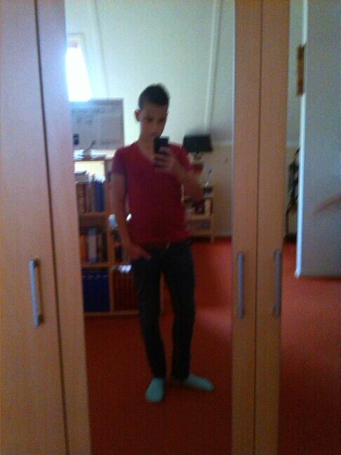 EMILVDASSEM_'s profile picture. Tθ$Δ #teamonzintweet ft half random tweeter