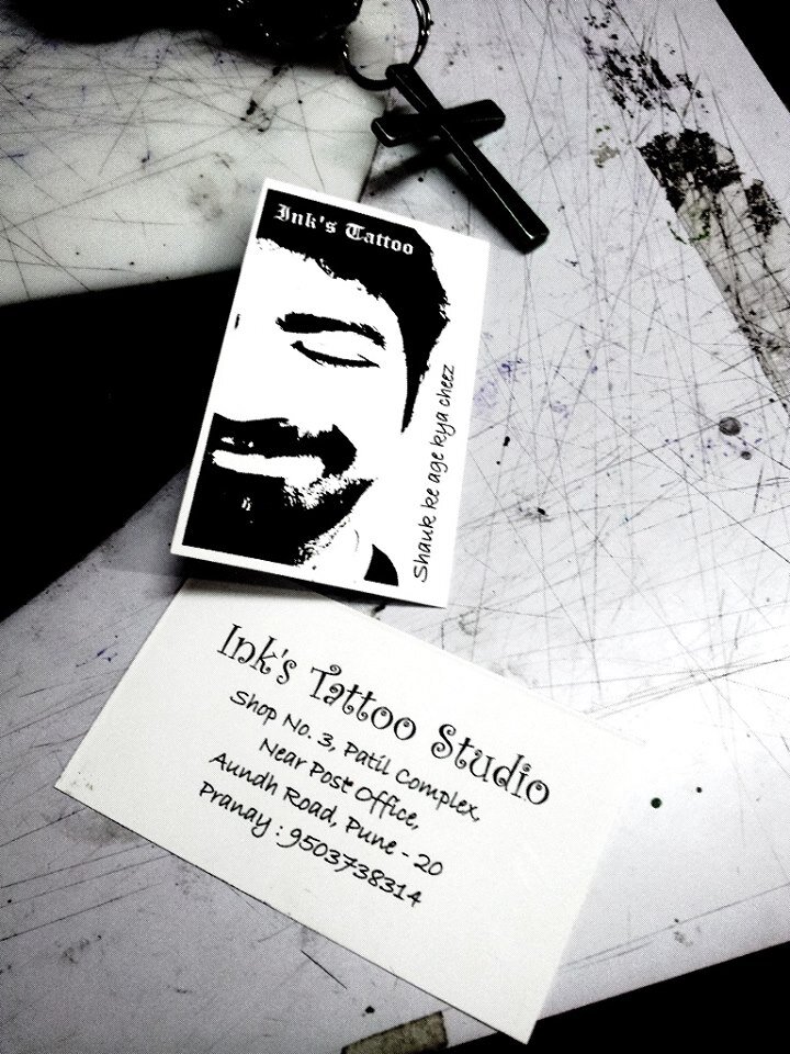 black and grey tatttoo artist