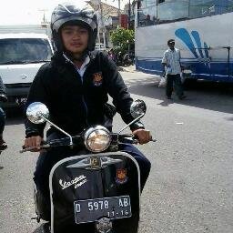hifzhandongki's profile picture. Trias Anestesi ,keep calm and ride vespa