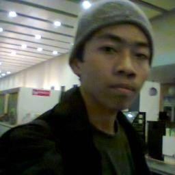 Terimalah aku apa adanya dengan segala kelebihan dan kekuranganku lillahi ta'ala.
Bukan karna materi yang ku miliki, karna ku hanyalah insan biasa