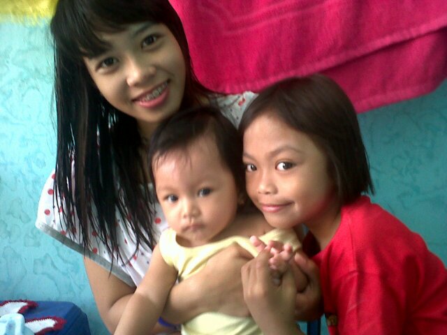{Allah}
 ayah, ibu kalian inspirasiku, tetaplah bersamaku. Bimbing aQ dgn Do'a kalian [!]
 
 ♥Hilal.Muhammad.ikbal♥
MySister, My brother
luph @fadhylahriskii