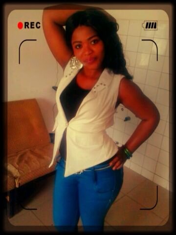 preciouslanyo's profile picture.