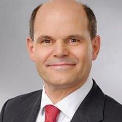 Top-Erbrechts-Anwalt mit hoher Fachkompetenz und Expertise im Erbrecht (FOCUS).
Gehört zu den 25 Top-Kanzleien für Erbrecht bundesweit (WIRTSCHAFTSWOCHE).