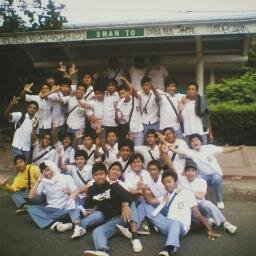 Ravazes Raisin 70
SMAN 70 #2004-2007 (ada juga yang cuma nyampe 2005, 2006.. yang sampe 2008 juga ada, he3 )