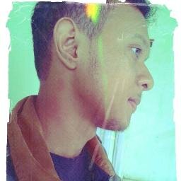 masih setia menikmati tenggelamnya matahari. Jangan lupa minum air putih.