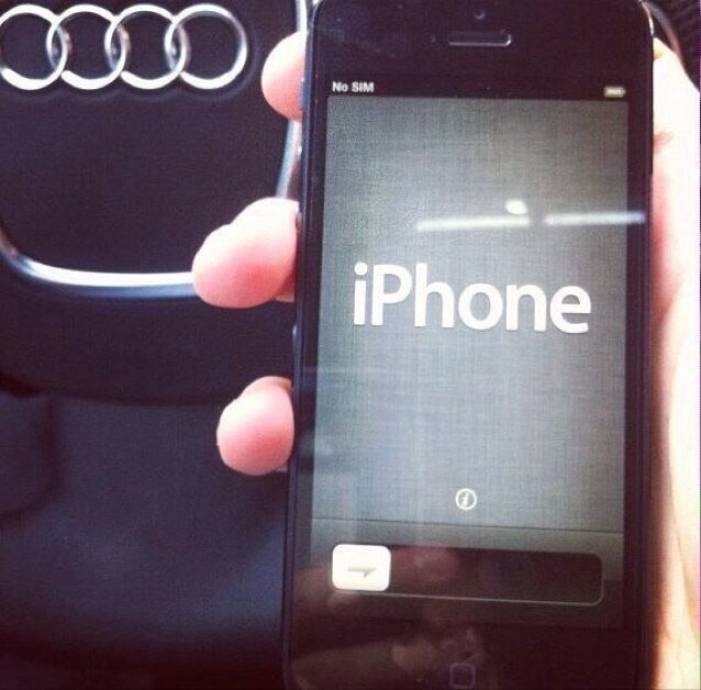 iPhoneHelp978's profile picture. Your latest Apple News! - Go Follow The bro @tysiphonehelp