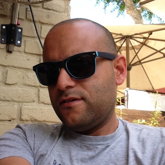 lzamir's profile picture. 