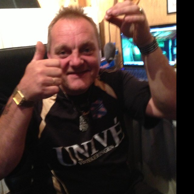 henkoosterhof1's profile picture. mijn grootste hobby is duivenmelken de combinatie oosterhof/groen