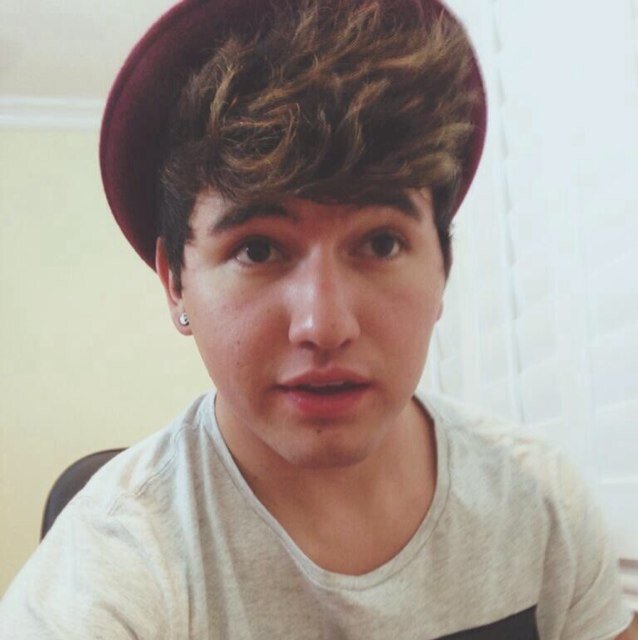 I just gave you a free follow. now go follow @FuckableCaylen or i'll unfollow you. (she follow back, just ask!!)