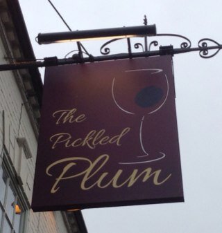 The “Pickled Plum” is one of the oldest hostelries in Pershore.It has been recently refurbished to create a warm welcome, innovative new drinks and great food.
