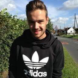 Nahid_1D's profile picture. Heya...follow me on tumblr http://t.co/7AfYauEH3K follow you back :) xx