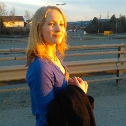 Studerer medievitenskap, hvor jeg kan bli alt og ingenting- prøver altså å finne ut hva jeg skal bli når jeg blir stor.