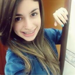 17 anos, Manorado, aquariana, dramática, chata, louca, desastrada , rock, inverno ,Jesus,   ler, noturna, ciumenta, musica ♫ , etc.