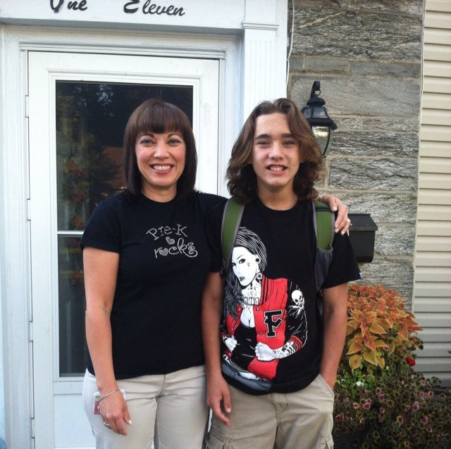 llmom2000's profile picture. 