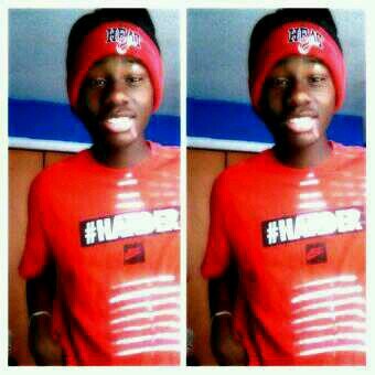 young nigga im with it chasin money long as im exsiting
IG:@t_g_mack_ and Kik:tshottas.