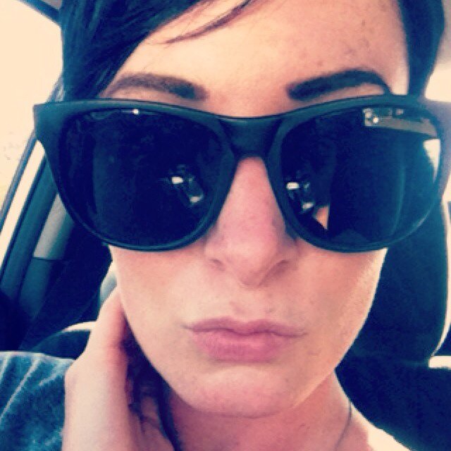 mdobss's profile picture. she never looked nice. she looked like art, and art wasn't supposed to look nice; it was supposed to make you feel something