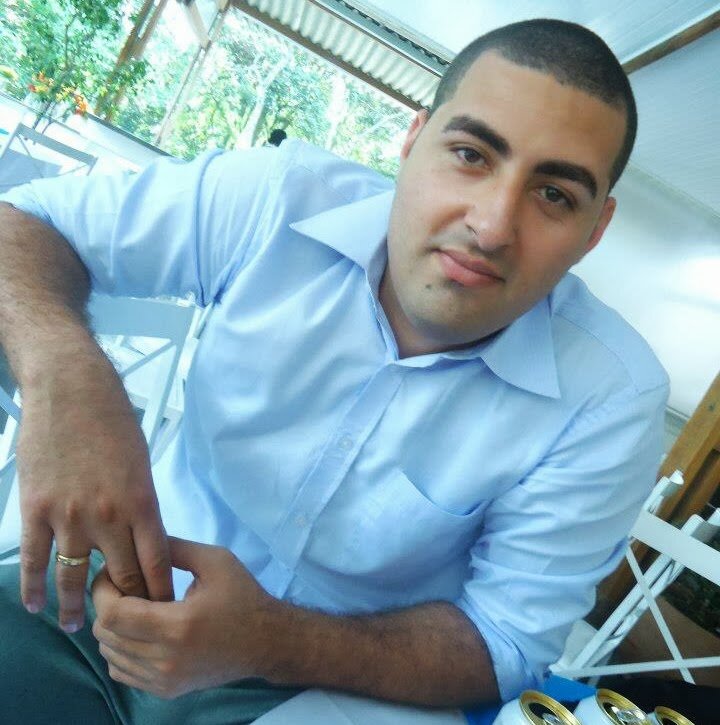 I am adventurous and happy, I like meeting new people and am proud to be Brazilian