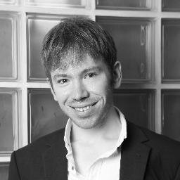 London-based bass baritone opera singer. Artistic director @DulwichOperaCo