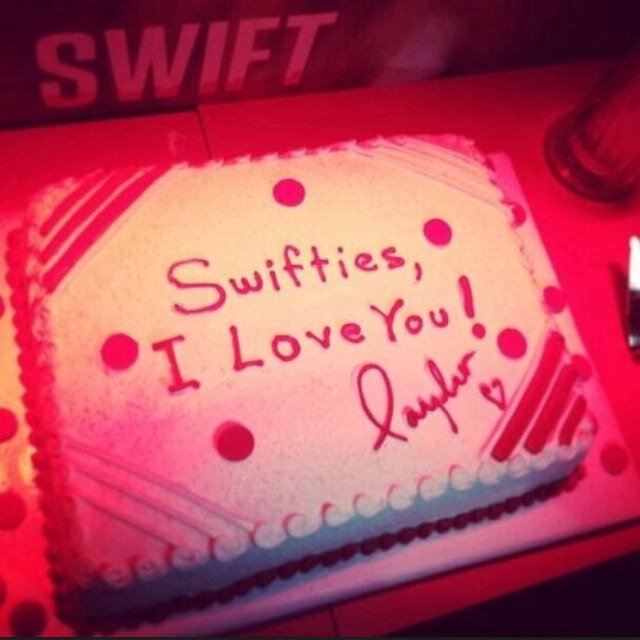 Swifties, I love you! 
Taylor.