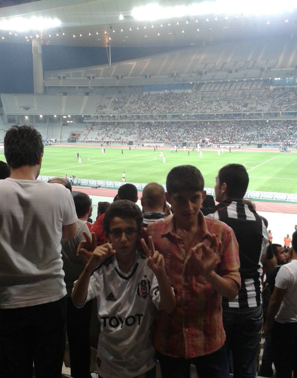 Dibine Kadar Beşiktaşlı Hayatını Beşiktaşa Adamış Taraftar Taneciği.