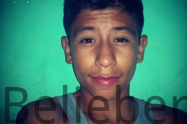 My name is Ricardo, I'm Belieber and I love playing football and being with my friends. I love shatem