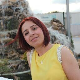 benim hayatımda bir kış bahçesi gibi beyaz gri ve soğuk...