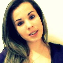 Pare de chorar e enxugue essas lágrimas. É hora de voltar a luta novamente. A vida é cheia de surpresas       - Bon Jovi