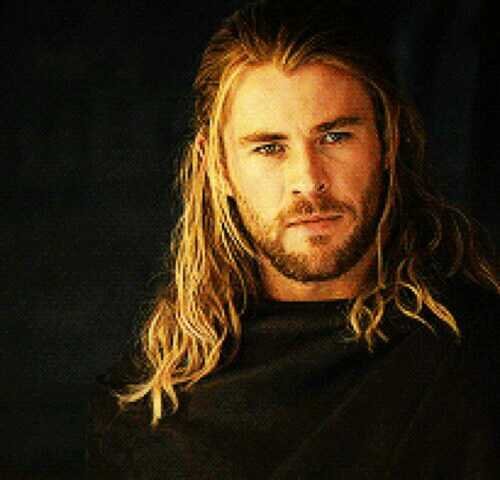 I am Thor, Prince of Asgard, wielder of Mjolnir. Brother of @GodoftheCosmos | #Single #RP #Bi