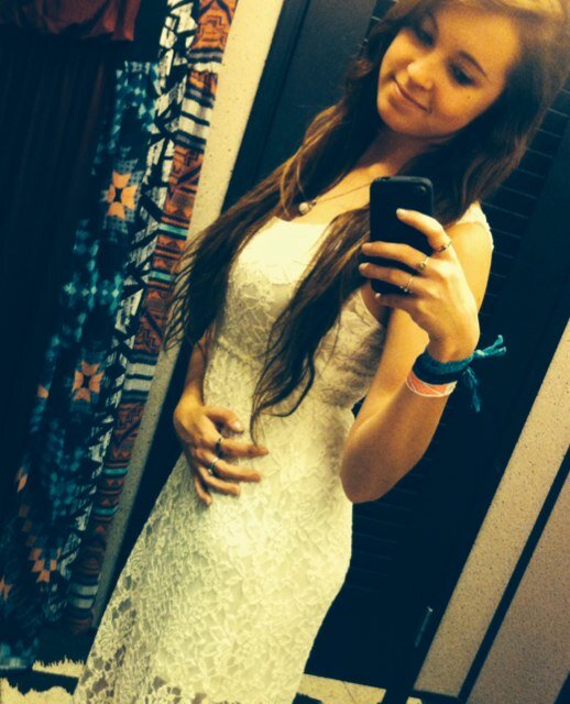 mysashleyx's profile picture. Ashley. 18. I change with the seasons. Writing and music. Just live.