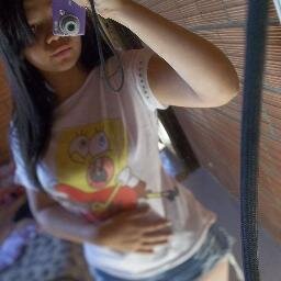 Ella só quer alguém pra chamar de AMOR , 
//Ciumenta// ,segue ae (: