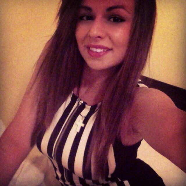 emanuyela's profile picture. 