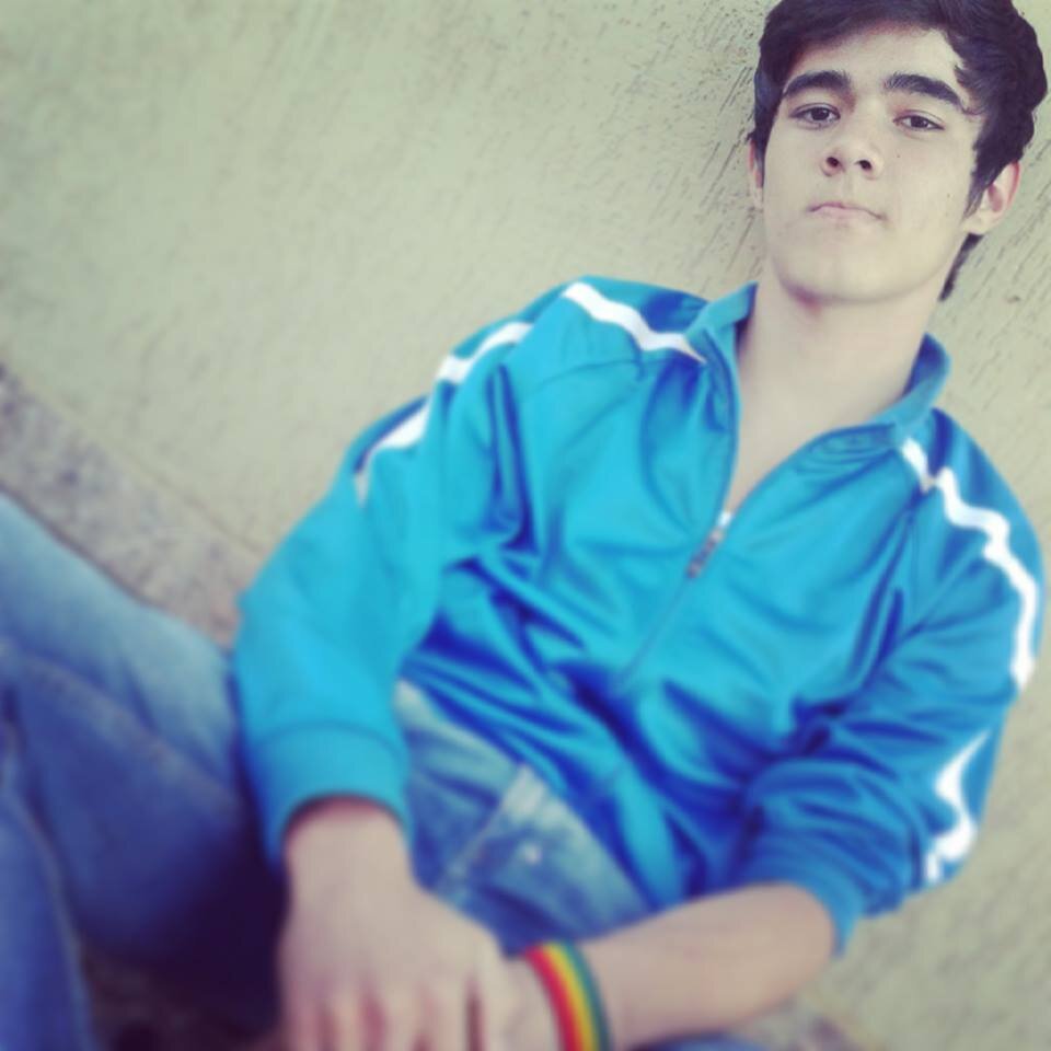 No hay nada imposible, porque los sueños de ayer son las esperanzas de hoy y pueden convertirse en realidad mañana.