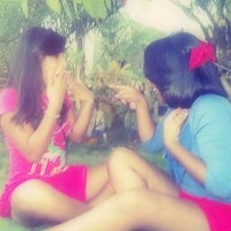 ¡una  palabra de amor vale mas que cualquier regfalo del mundo, un te quiero inesperado, un te extraño verdadero, un te espero con ternura¡ hey sigeme y te sigo