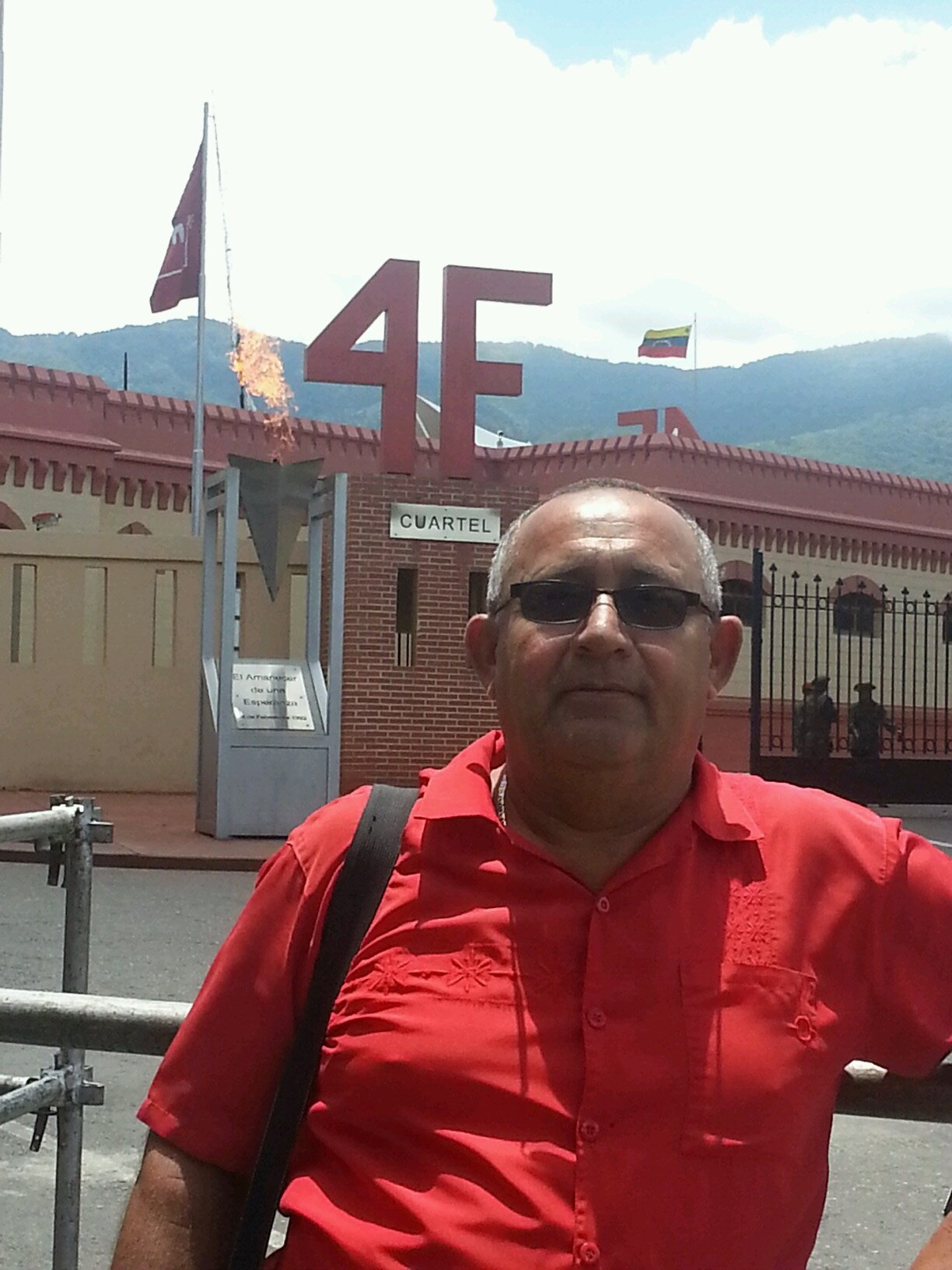 perinatol's profile picture. soy chavista hasta la muerte