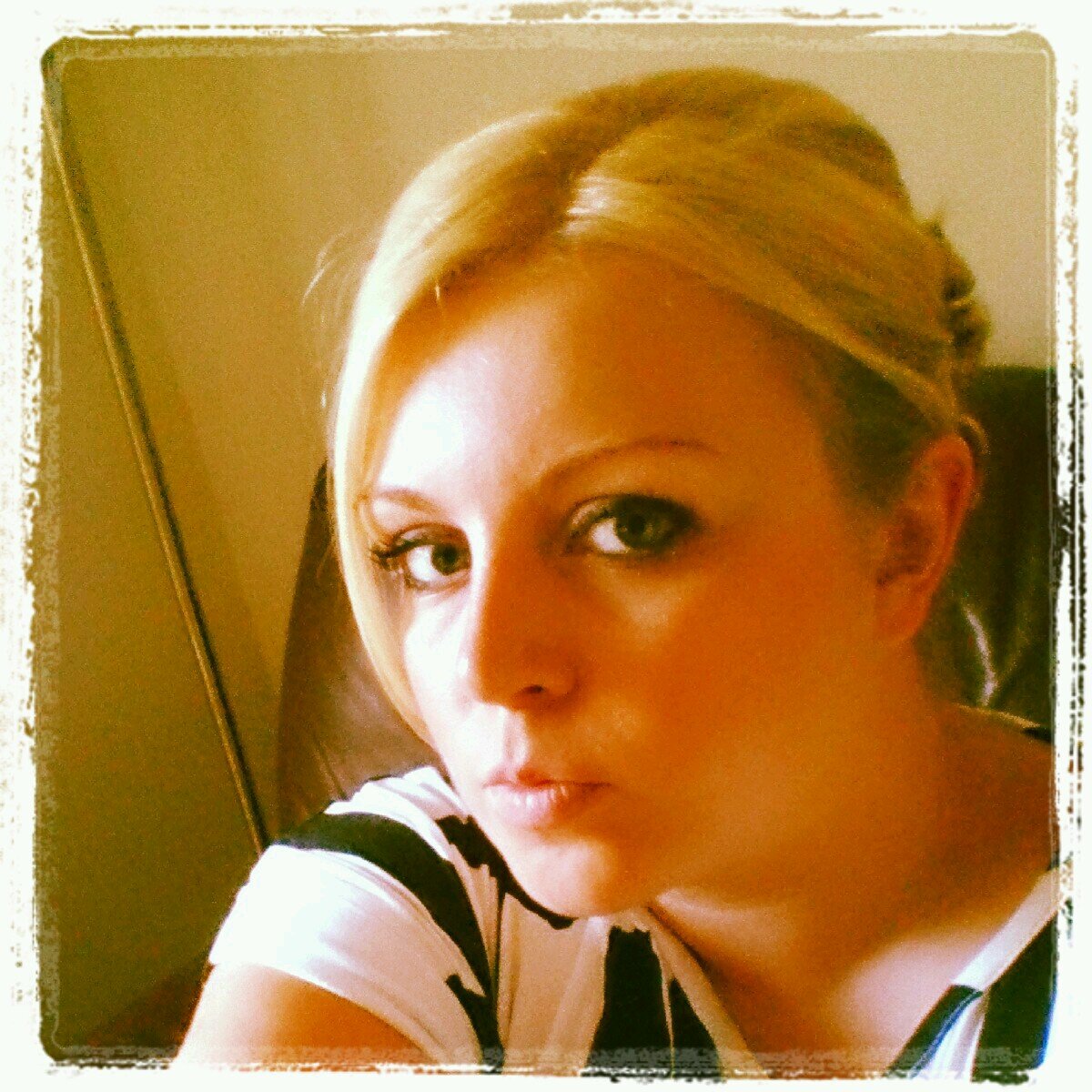AmyLou83's profile picture. mum, wife, teacher, aspiring performer in that order x