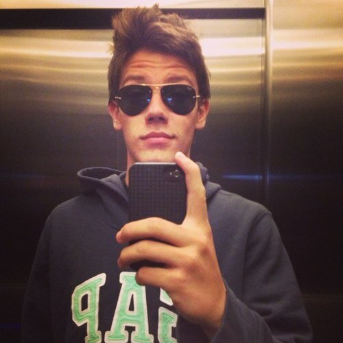 Oeee :3 ajudo vc a ganhar seguidores!!^^    https://t.co/QgWeb22NQ0
