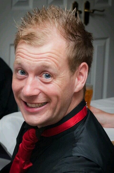 87ron_87's profile picture. 