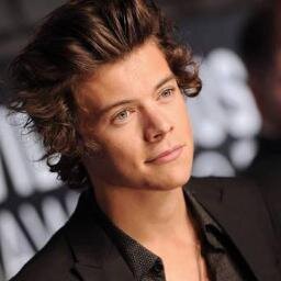 Hiiiii! I'm true directioner,beliber,mixer,mahomie,lavatic and bkg.Follow me follow you.