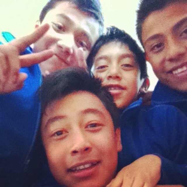 Alguien ...