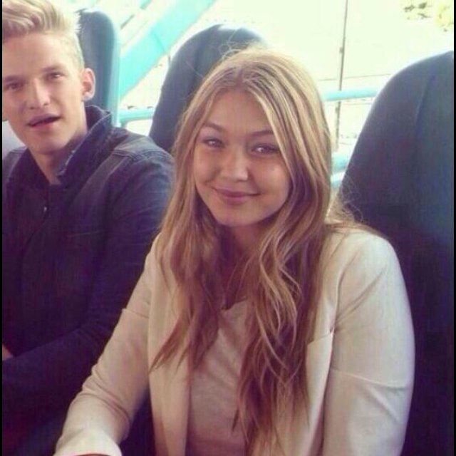 forever supporting #Cogi ♥ @codysimpson @GigiHadid
