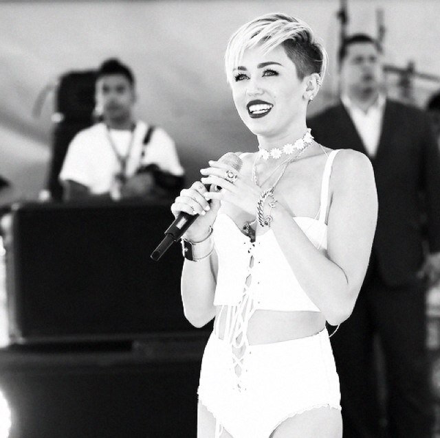 #MCtwerkteam #RadiateLove #VoteMiley