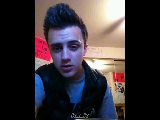 hi we write imagines for JakeeyP  #TEAMJAKEEYP  #Kamfam