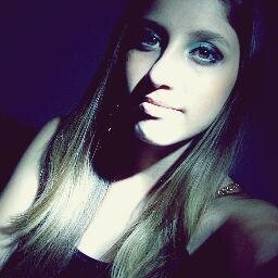 Carolina Fernanda  ;