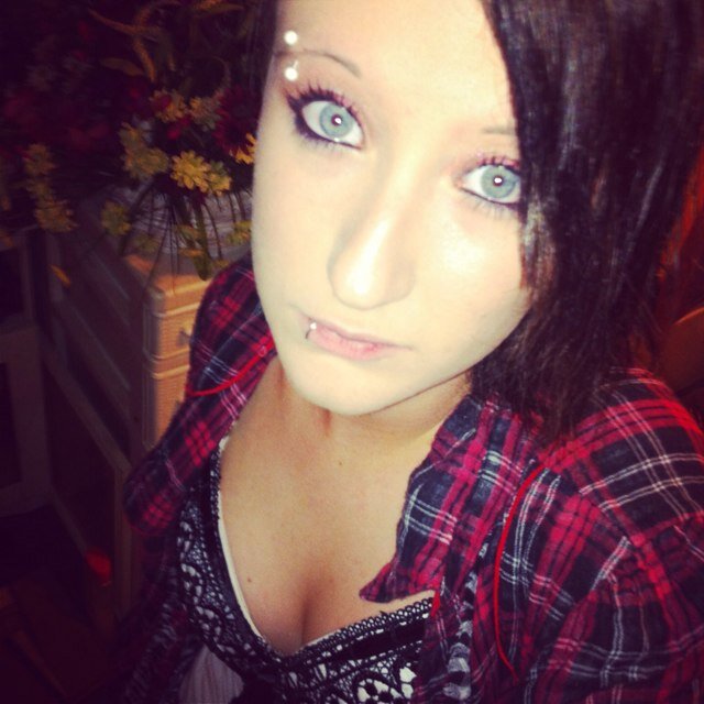 22//DILLIGAF//snapchat: tishy_tosh1991//facebook: Natasha Lee Chase//instagram: tish_tosh1991//engaged//iloveJoshShelley//