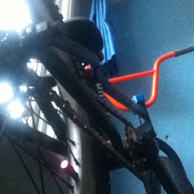 Hi guys im Kai im 14 (but i sound 19) and im a BMXer from London UK :D