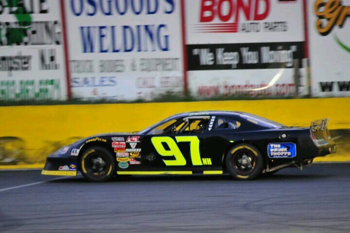 JoslynBenjamin's profile picture. 